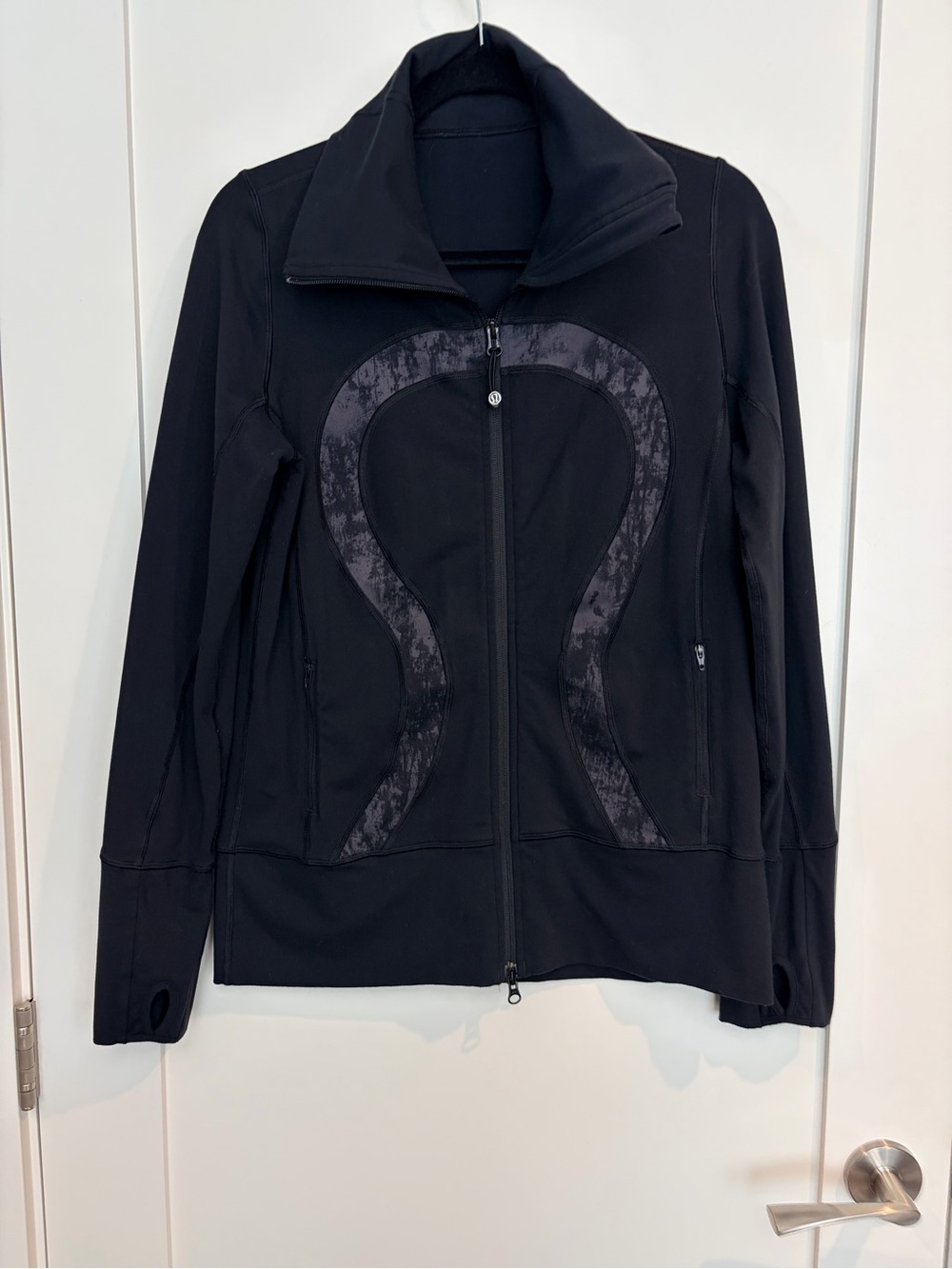 Lululemon Define Jacket Black with Grey Print Thumbholes Full Zip Women’s